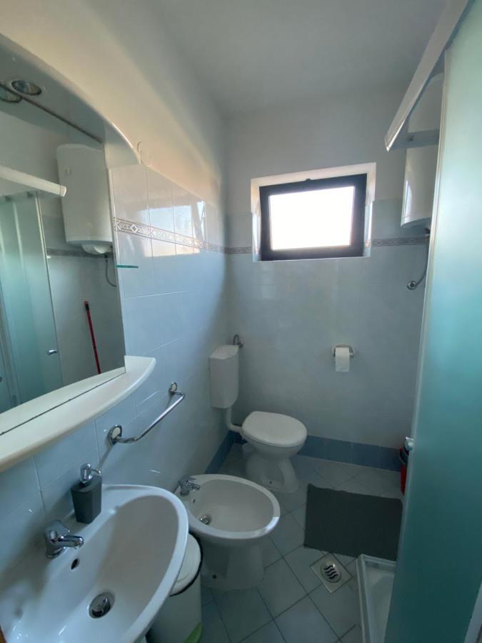 Apartman Milka Novigrad Istria Buitenkant foto